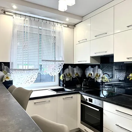 Appartamento Czartoryskiego - Self Check-in 20h - Parking &lift & 50m Terrace *