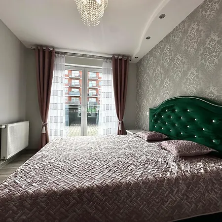 Czartoryskiego - Self Check-in 20h - Parking &lift & 50m Terrace