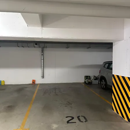 Appartamento Czartoryskiego - Self Check-in 20h - Parking &lift & 50m Terrace