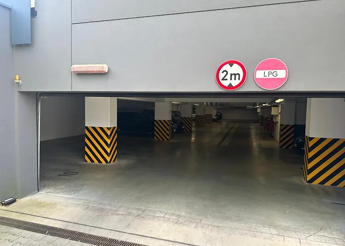 Czartoryskiego - Self Check-in 20h - Parking &lift & 50m Terrace 아파트